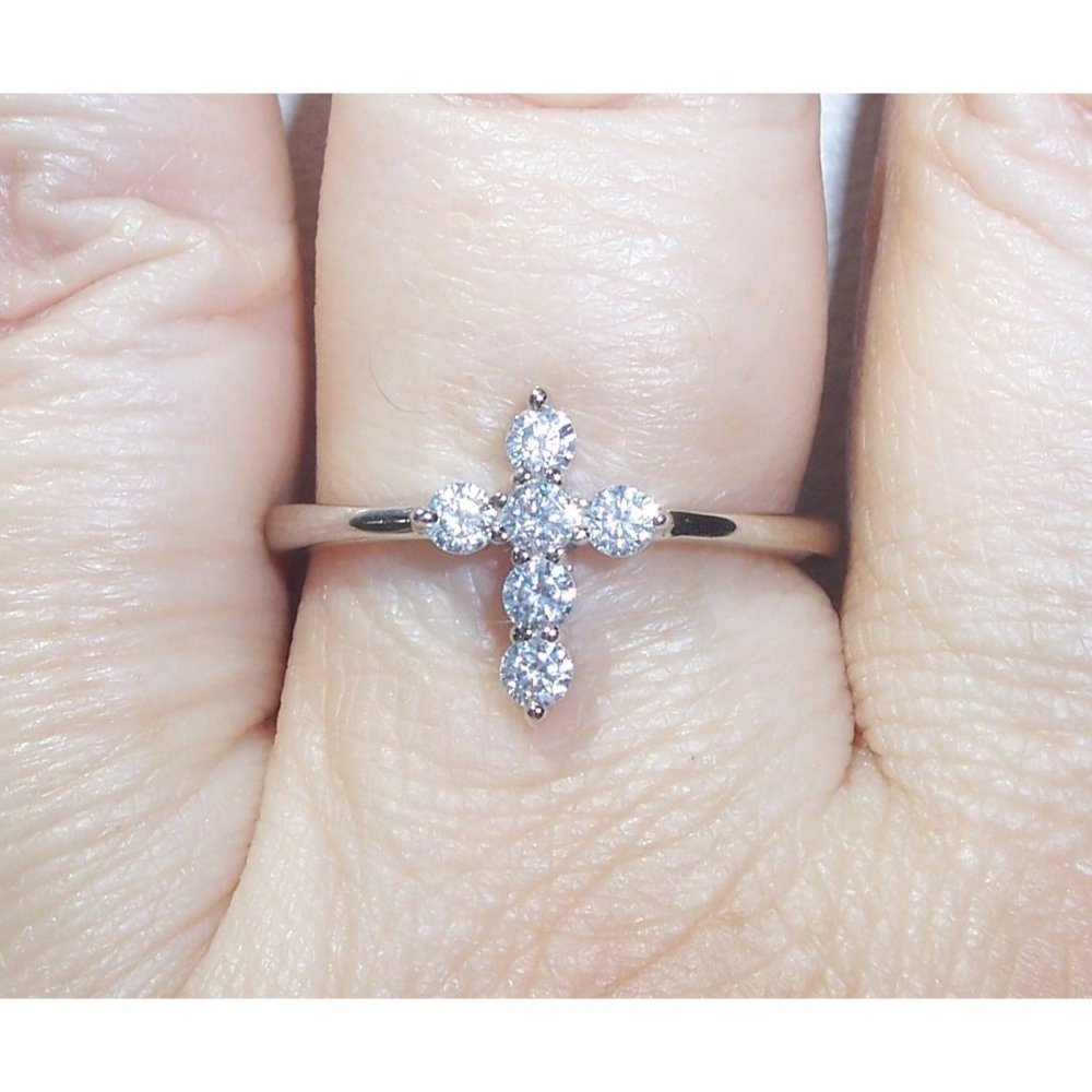 925 STERLING SILVER Dainty Cross Cubic Zirconia Ring - Picture 4 of 16
